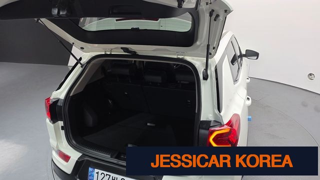 2025 KG Mobility Beautiful Korando - Thumbnail 8