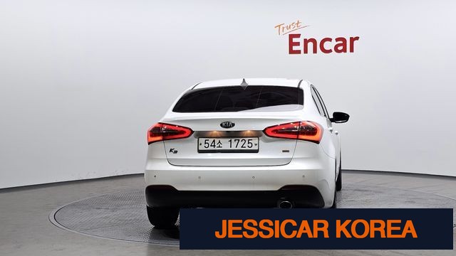 2013 Kia K3 - Thumbnail 3