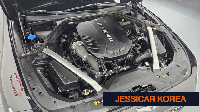 2021 Genesis The New G70 - Thumbnail 3