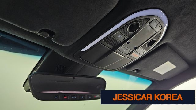 2021 Genesis The New G70 - Thumbnail 9