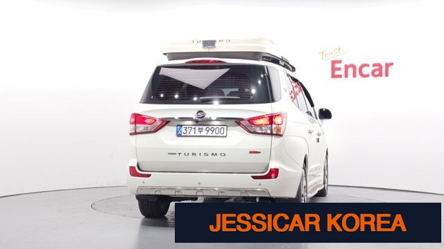 2018 KG Mobility Korando Turismo - Thumbnail 17
