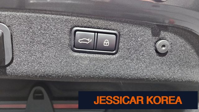 2019 Genesis G70 - Thumbnail 10