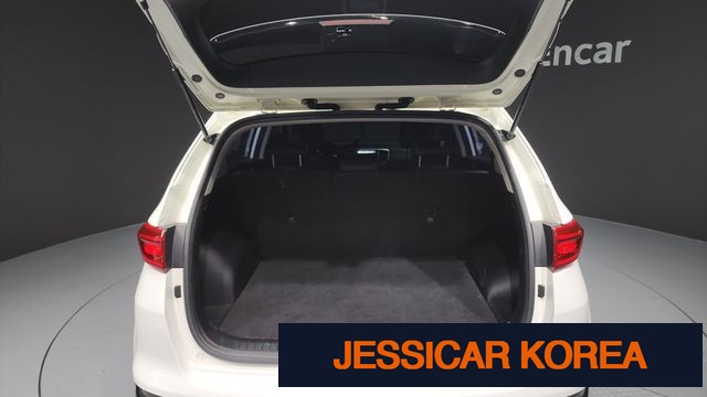 2019 Kia Sportage the bold - Thumbnail 8