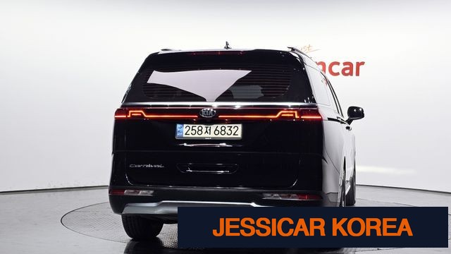 2021 Kia Carnival 4th Gen - Thumbnail 9