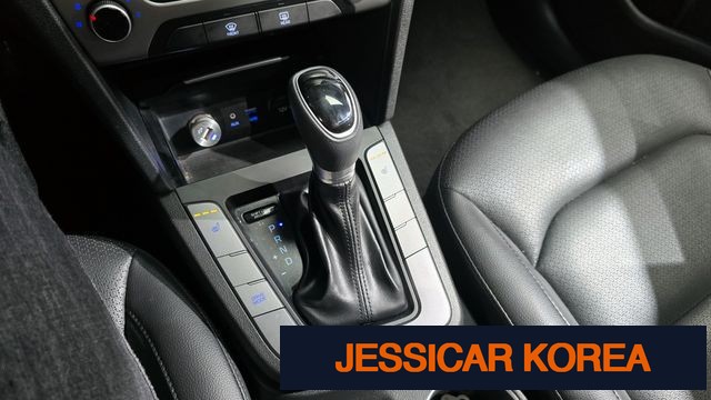 2018 Hyundai Avante AD - Thumbnail 4
