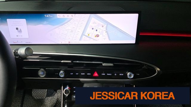 2025 Genesis GV70 - Thumbnail 6