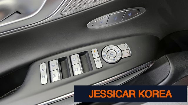 2025 Genesis GV70 - Thumbnail 9
