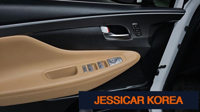 2022 Hyundai The New Santa Fe - Thumbnail 3