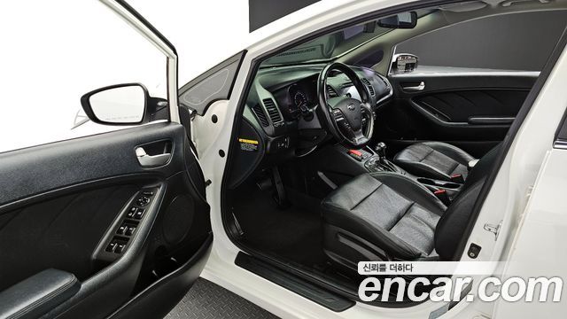 2015 Kia K3 - Thumbnail 18