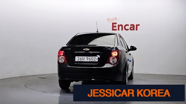 2014 Chevrolet Aveo sedan - Thumbnail 3
