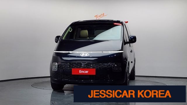2025 Hyundai Staria - Thumbnail 9