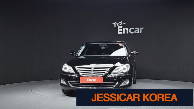 2012 Hyundai Genesis - Thumbnail 4