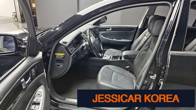 2012 Hyundai Genesis - Thumbnail 11