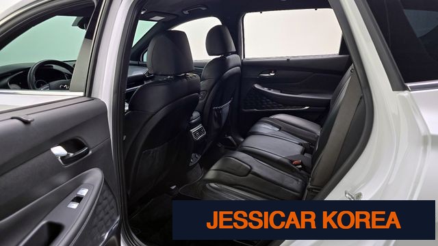2021 Hyundai The New Santa Fe - Thumbnail 18