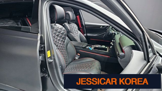 2025 Genesis G80 (RG3) - Thumbnail 8