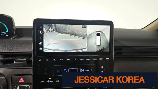 2025 Hyundai Staria - Thumbnail 16
