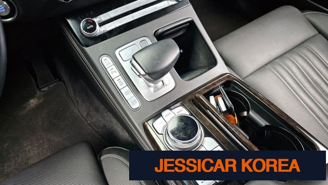 2021 Genesis G90 - Thumbnail 3