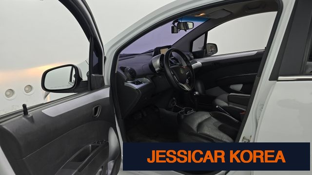 2013 Chevrolet Spark - Thumbnail 10