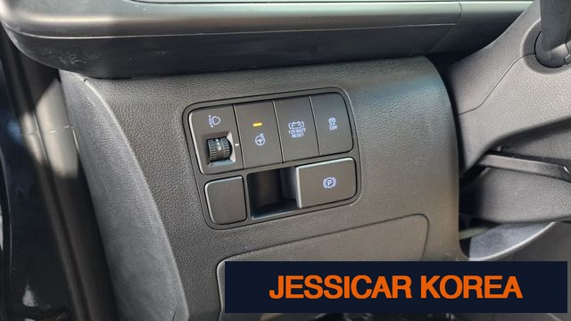 2025 Hyundai Staria - Thumbnail 12