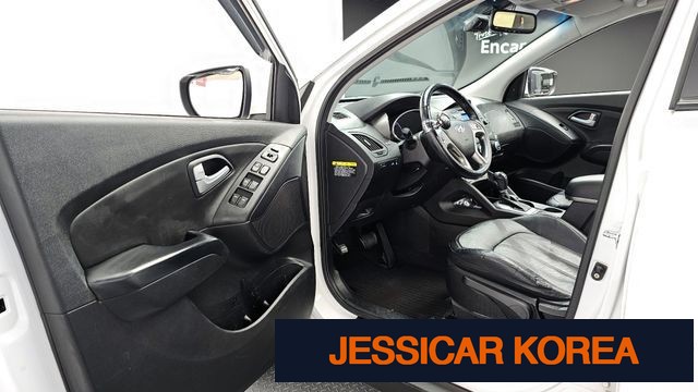 2014 Hyundai new tucson ix - Thumbnail 2