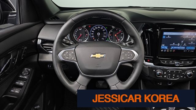 2023 Chevrolet Traverse - Thumbnail 19