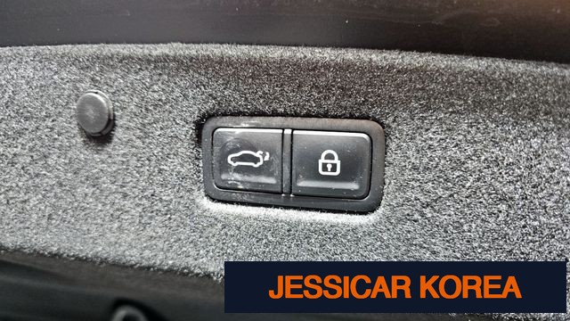2023 Kia K8 - Thumbnail 17
