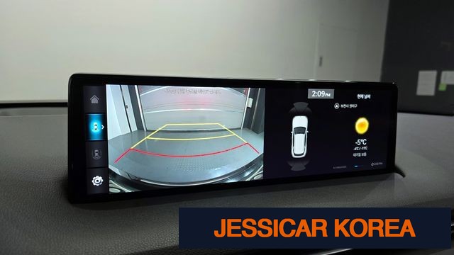 2021 Genesis GV70 - Thumbnail 10