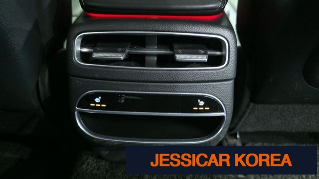 2021 Genesis GV70 - Thumbnail 11