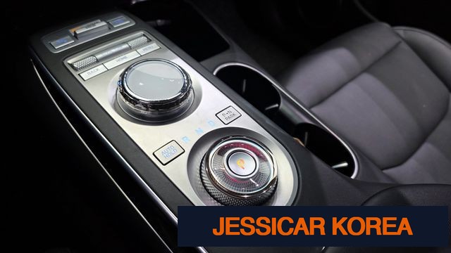 2021 Genesis GV70 - Thumbnail 12
