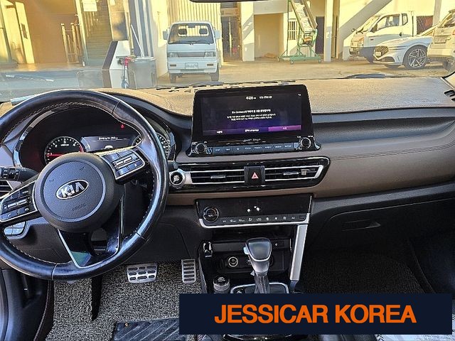 2020 Kia Seltos - Thumbnail 9