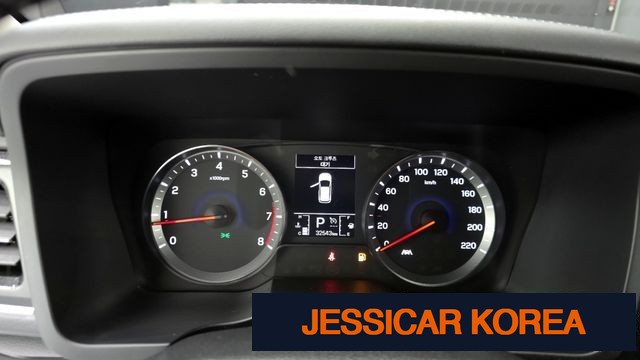 2022 KG Mobility Very New Tivoli - Thumbnail 3