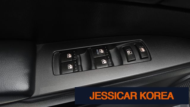 2014 KG Mobility Korando Sports - Thumbnail 2