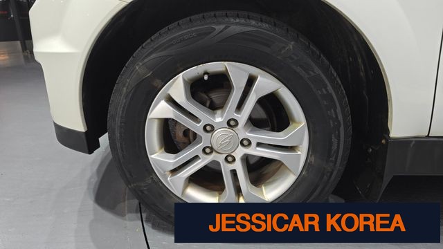 2014 KG Mobility Korando Sports - Thumbnail 13