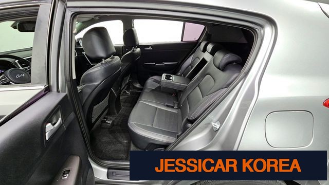 2020 Kia Sportage the bold - Thumbnail 2