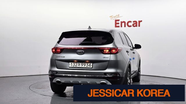2020 Kia Sportage the bold - Thumbnail 3
