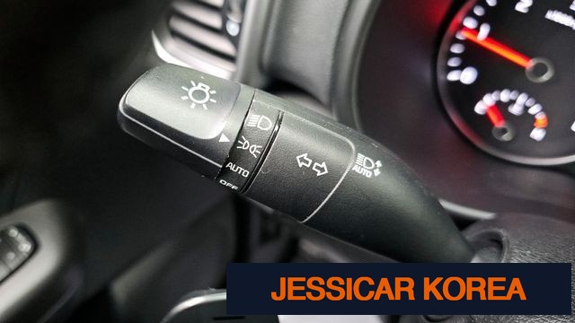 2020 Kia Sportage the bold - Thumbnail 10