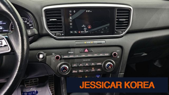 2020 Kia Sportage the bold - Thumbnail 12