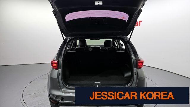 2020 Kia Sportage the bold - Thumbnail 16
