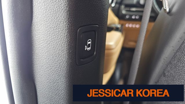 2021 Kia Carnival 4th Gen - Thumbnail 15