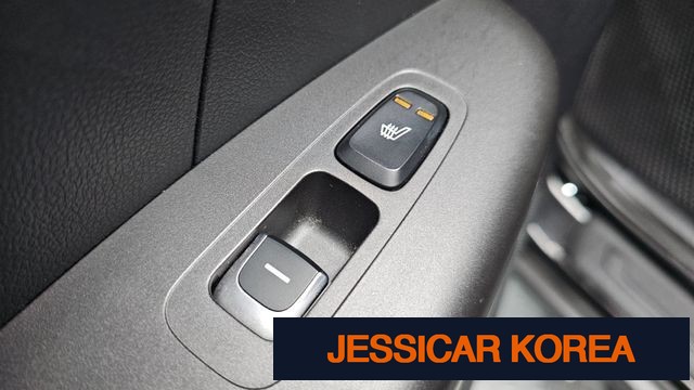 2019 Kia Sportage the bold - Thumbnail 2