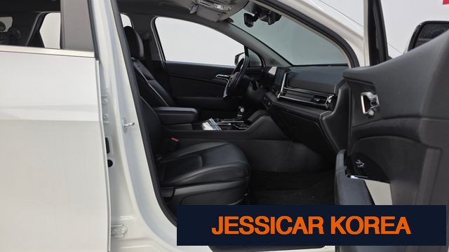 2023 Kia Sportage 5th Gen - Thumbnail 2