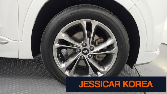 2019 Hyundai Santa Fe TM - Thumbnail 2