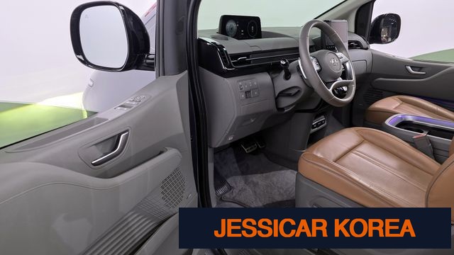 2022 Hyundai Staria - Thumbnail 11