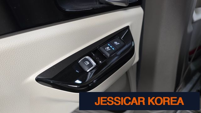 2023 Kia Carnival 4th Gen - Thumbnail 4