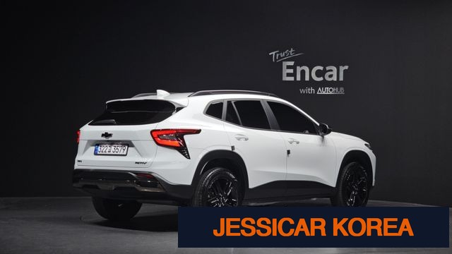 2024 Chevrolet Trax Crossover - Thumbnail 3