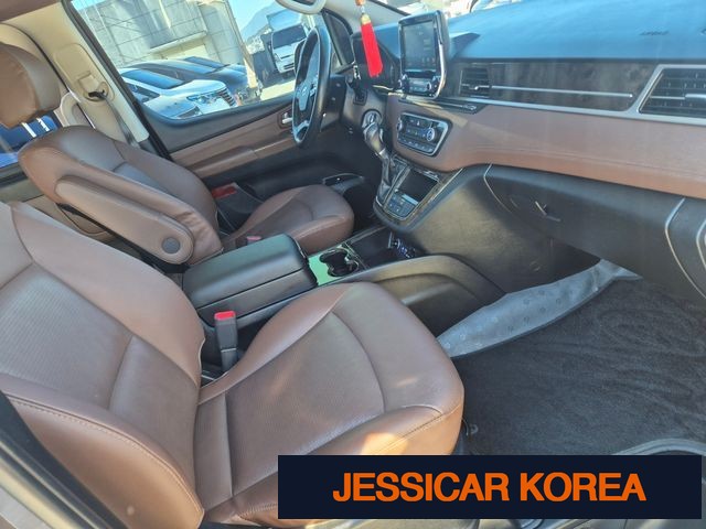 2019 Hyundai The New Grand Starex - Thumbnail 3