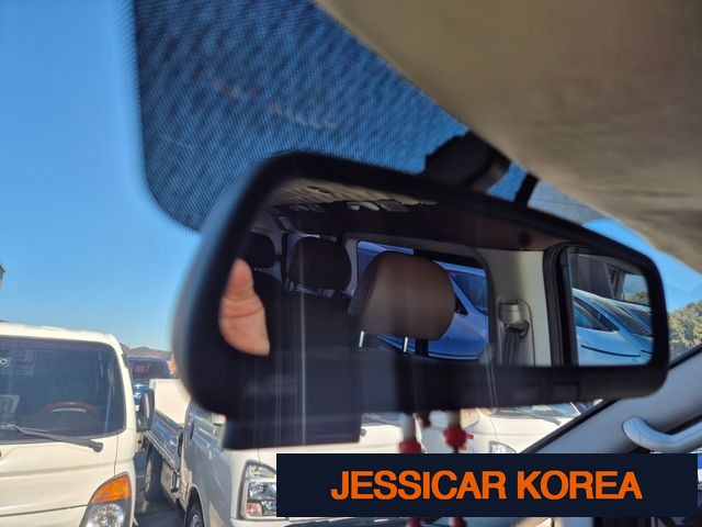 2019 Hyundai The New Grand Starex - Thumbnail 5