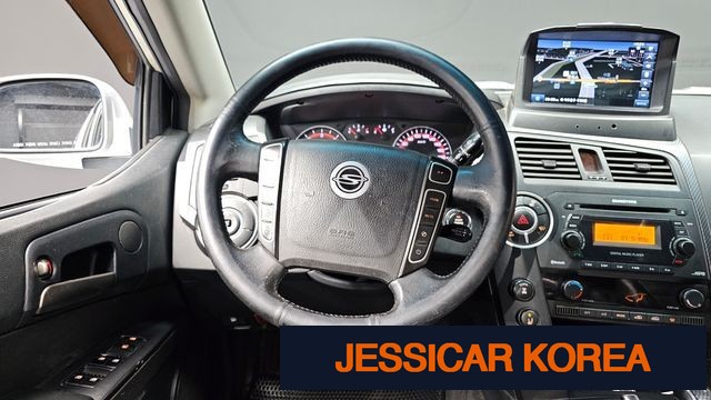 2015 KG Mobility Korando Sports - Thumbnail 11