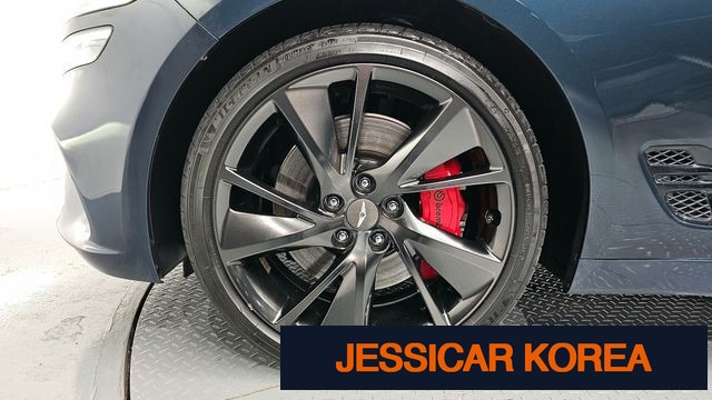 2022 Genesis The New G70 - Thumbnail 6