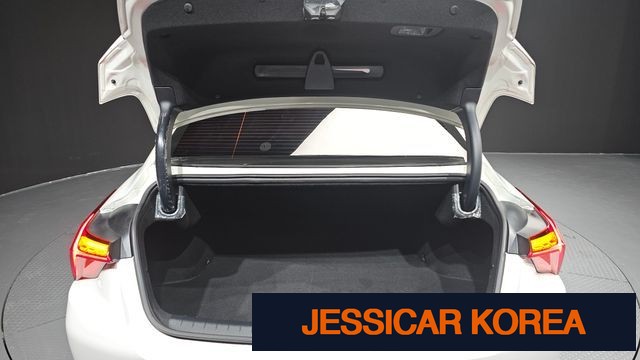 2022 Kia K8 Hybrid - Thumbnail 12